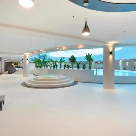 Hanza Tower Roxy Pool & Jacuzzi & Sauna Szczecin