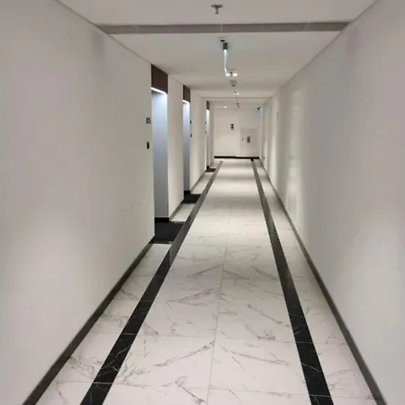 Hanza Tower Roxy Pool & Jacuzzi & Sauna * Szczecin